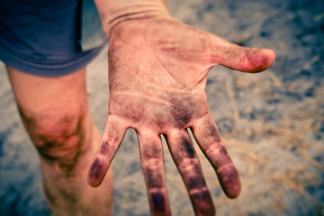 Hand 3588162 1280