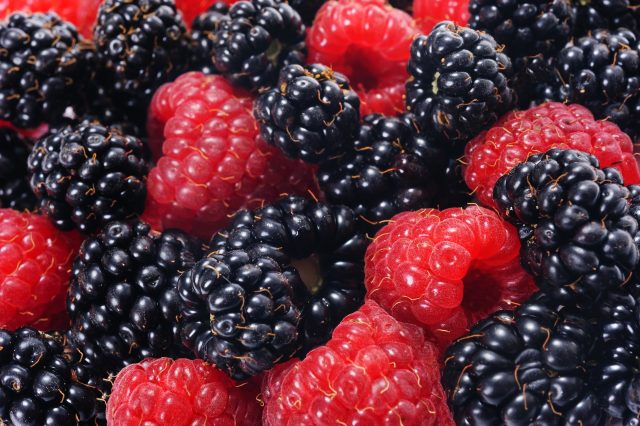 Raspberries And Blackberries 5001160 1920