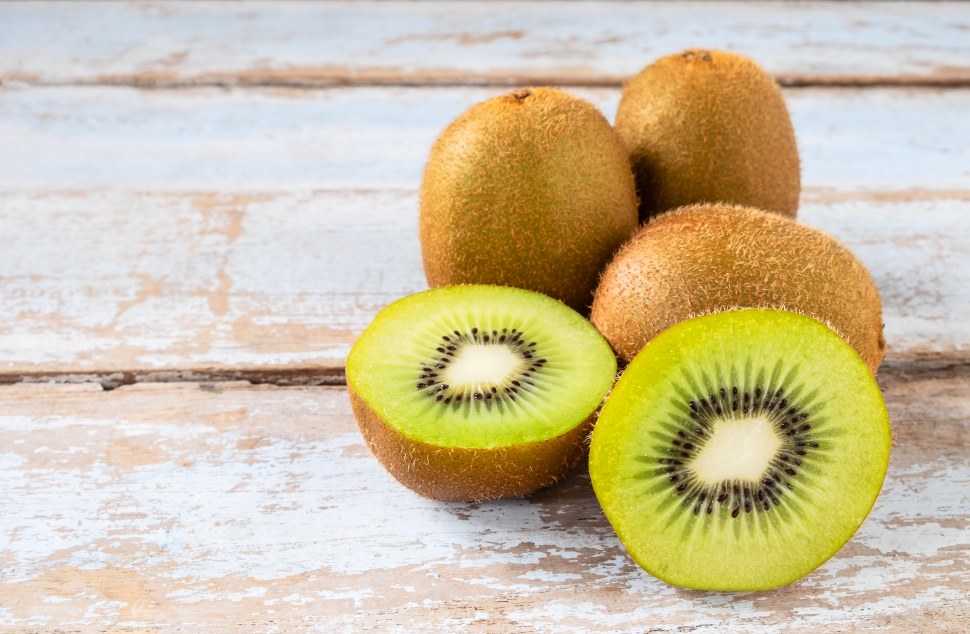 Vecteezy Kiwi Fruit Cut In Half 1738537